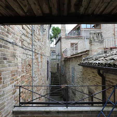 Casa Dell'800 Al Centro Storico Medioevale *